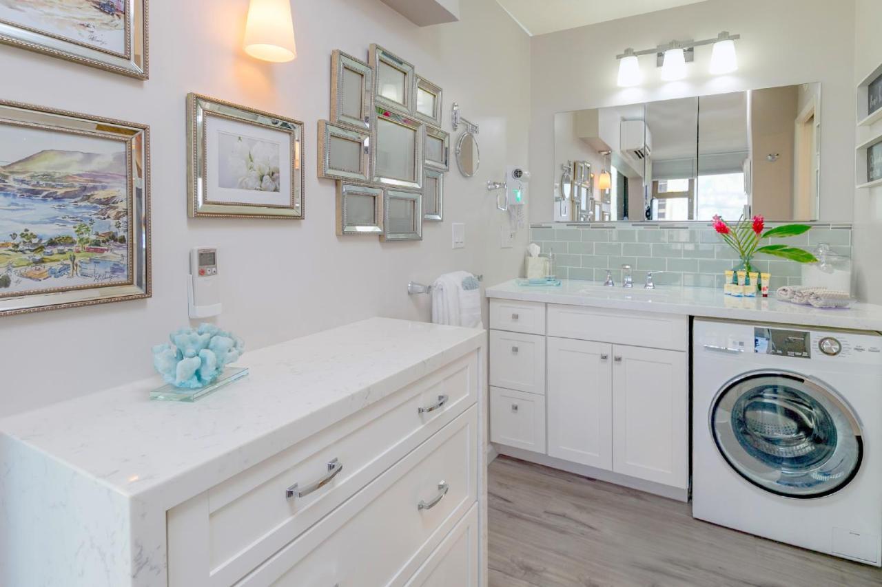 Rare Deluxe Ocean View Gem With Free Parking Apartment