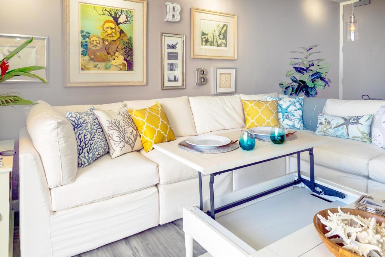 Apartment Rare Deluxe Ocean View Gem With Free Parking